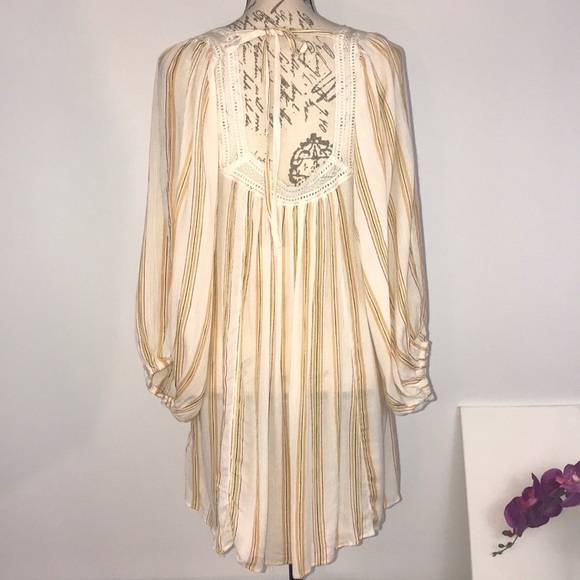 Urban Outfitters Backless 3/4 Sleeve Dress - Picture 1 of 8
